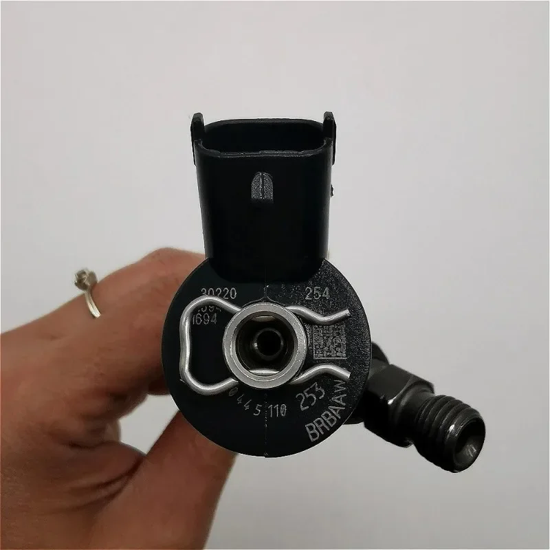 High Quality New for 0445110253 Diesel Fuel Injector for 33800-27800 2.2L