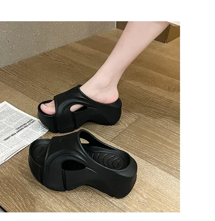 Zapatillas de cuña de suela gruesa para mujer, sandalias de plataforma gruesa a la moda, Chanclas de playa antideslizantes para exteriores, verano 2024