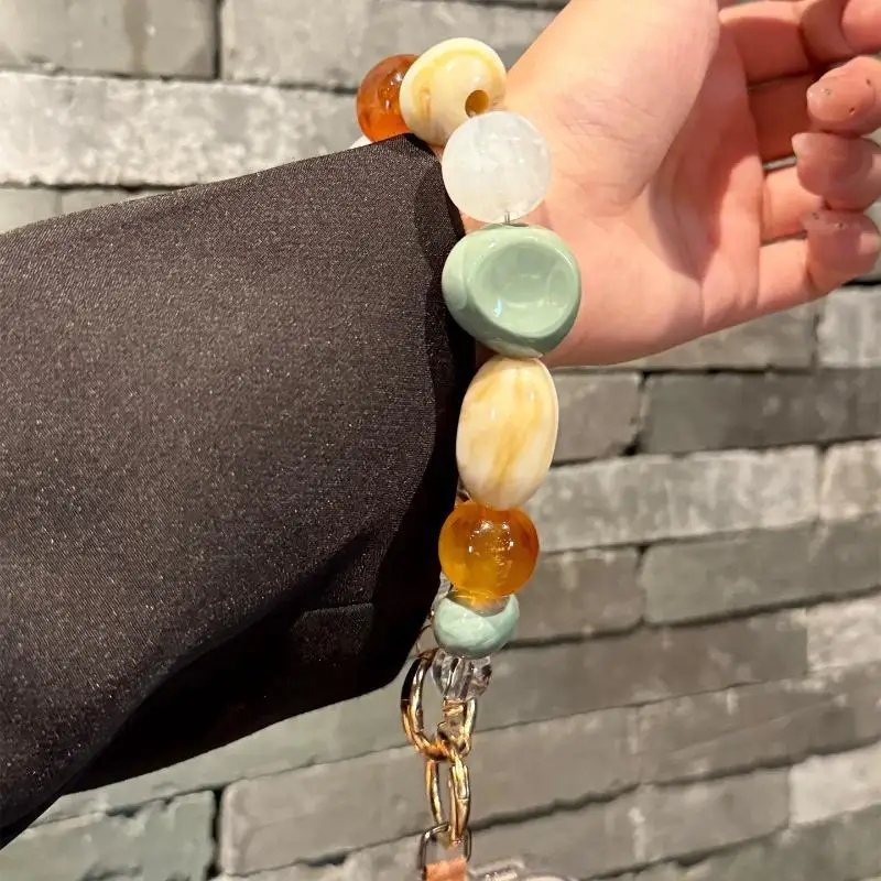 1 Stück Hängeanhänger, kleiner, frischer, mehrfarbiger, kariertes, unregelmäßiges Stein-Handy-Handgelenksband, Handy-Lanyard, kreativer Schlüsselanhänger – Detail 3