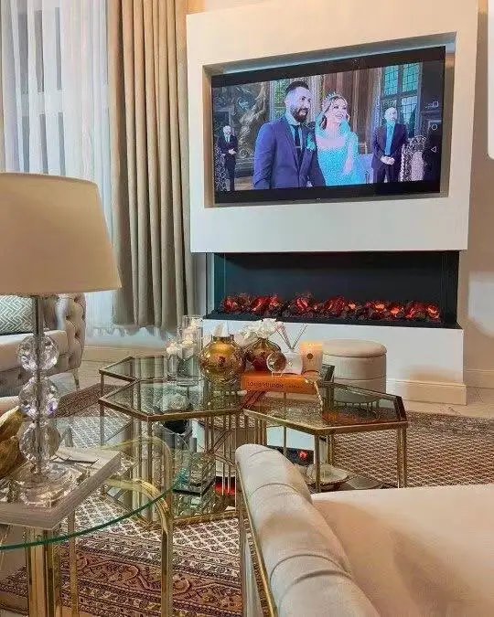 1600*240*200 مللي متر مدفأة كهربائية ثلاثية الأبعاد مع صوت خشبي من الباب إلى الباب شحن للمنزل فندق الولايات المتحدة التوصيل