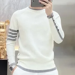 Long Sleeve Autumn/winter Stylish Striped Knitted Top Casual Round Neck Pullover Sweater Trendy For Young Men