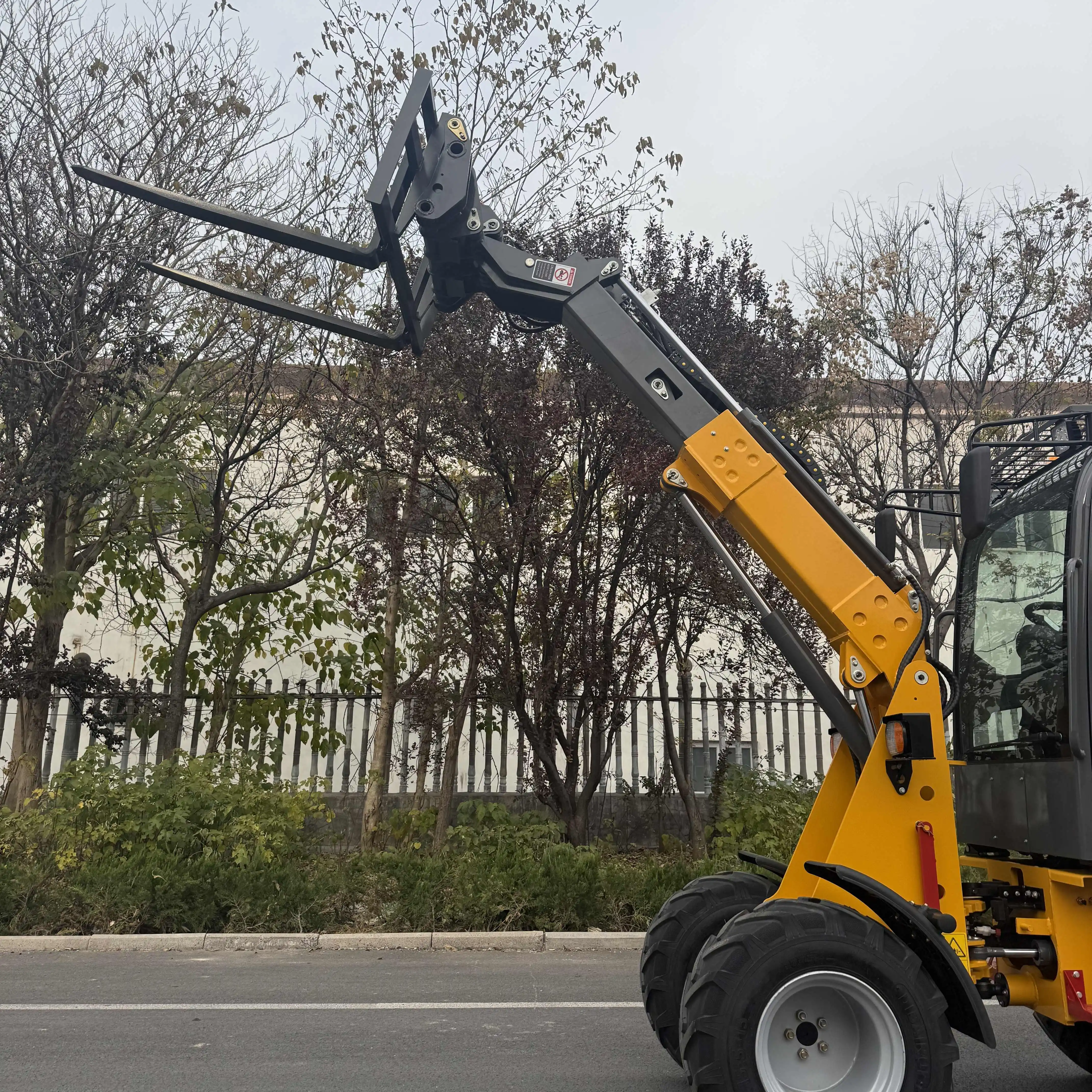 Многофункциональный телескопический колесный погрузчик с дизельным редуктором двигателя EPA и кабиной для строительства