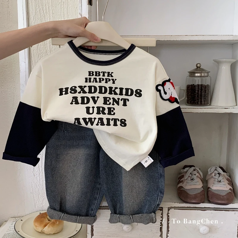 

2025 Autumn New Boys' Long-Sleeve T-Shirt with Letter Design, Faux Two-Piece Pullover Base Layer