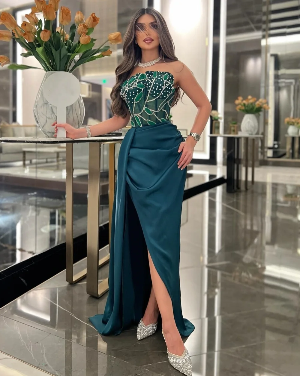 

Customized Modern Style Exquisite Charmeuse Rhinestone Applique Ruched Straight Strapless Long Dresses Bespoke Occasion Dresses