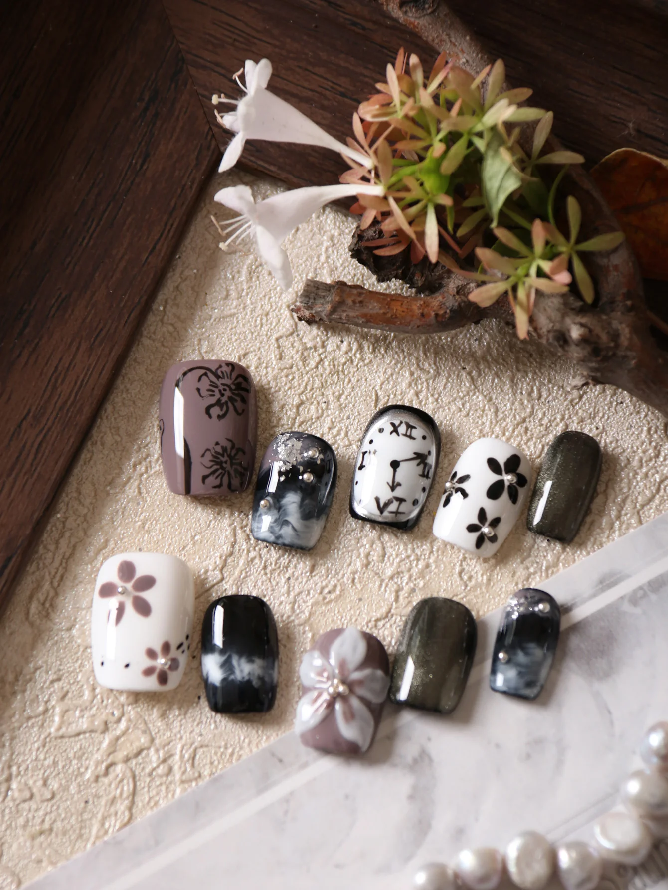 10Pcs Press on Nails Short Heavy Industry Black White Clock Fake Nails Includes 1 Sheet of Adhesive Tabs & 1 Pc Mini File