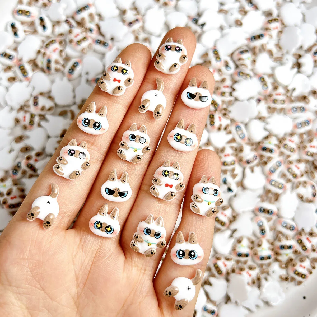 رائعتين ملتوي أسود أبيض القط الراتنج مسمار السحر الإبداعية مضيئة الكرتون القطط مسمار الفن زينة DIY دبوس الشعر تصاميم الأظافر #1