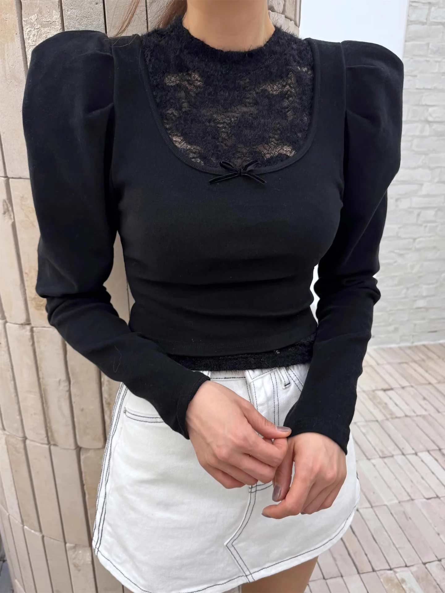 섹시 레이스 스플라이싱 페이크 투피스 티셔츠 여성 슬림핏 롱 슬리브 탑 패셔너블 캐주얼 슬레 버블 슬리브 라운드 넥