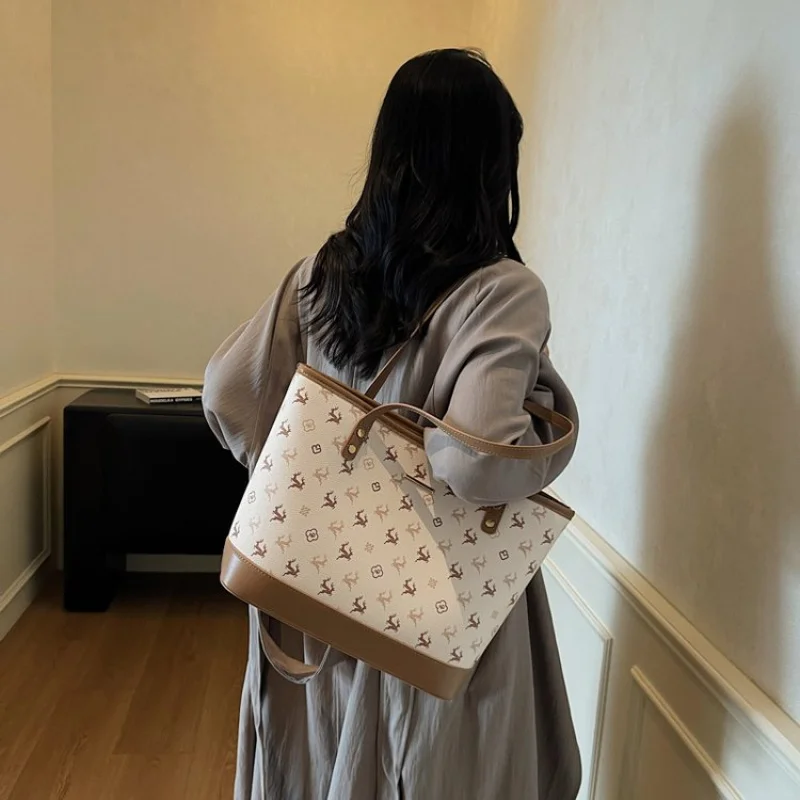 

2025 New High-end Ladies Leather Crossbody Bag Luxury Brand Famous Designer Simple Paris Vintage Fashionable​