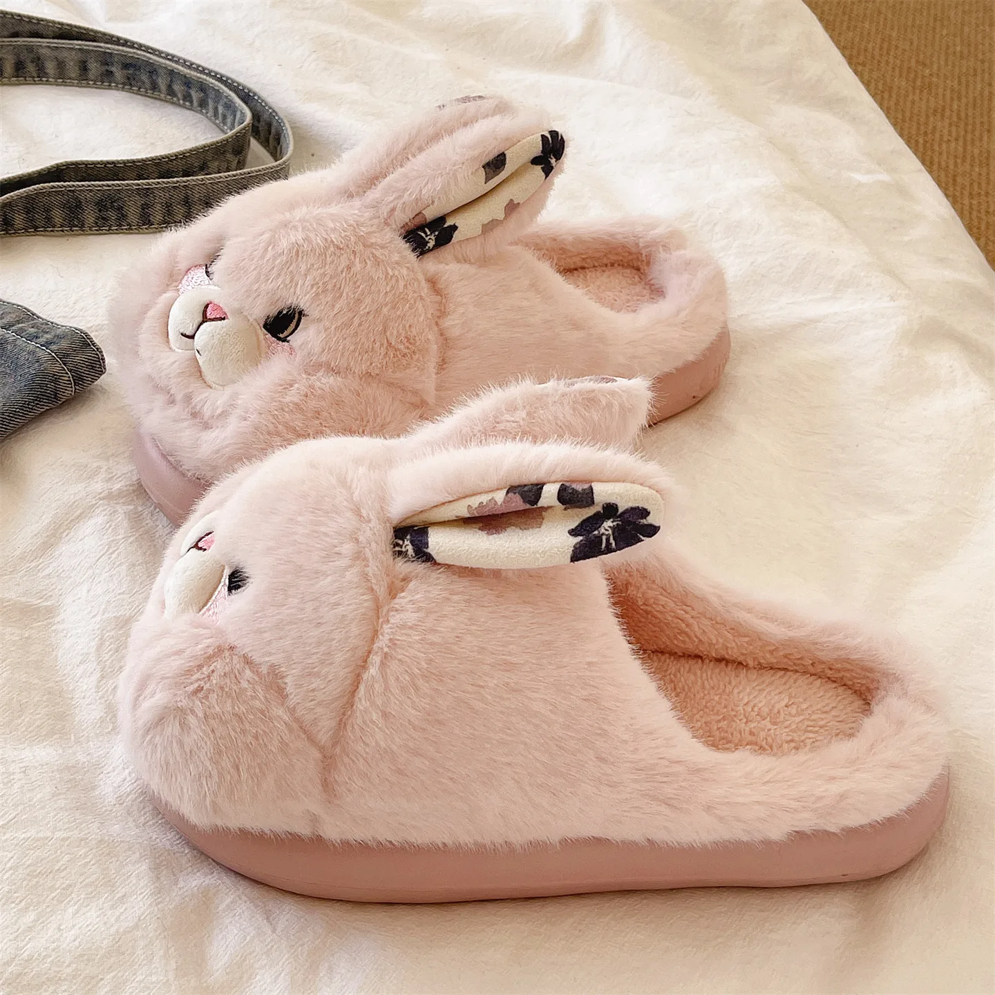 

Newest Thick Bottom Cotton Slippers for Women Cute Flower Rabbit Ear Indoor Home Fleece Lined Thick Warm Plush Slippers Ladies
