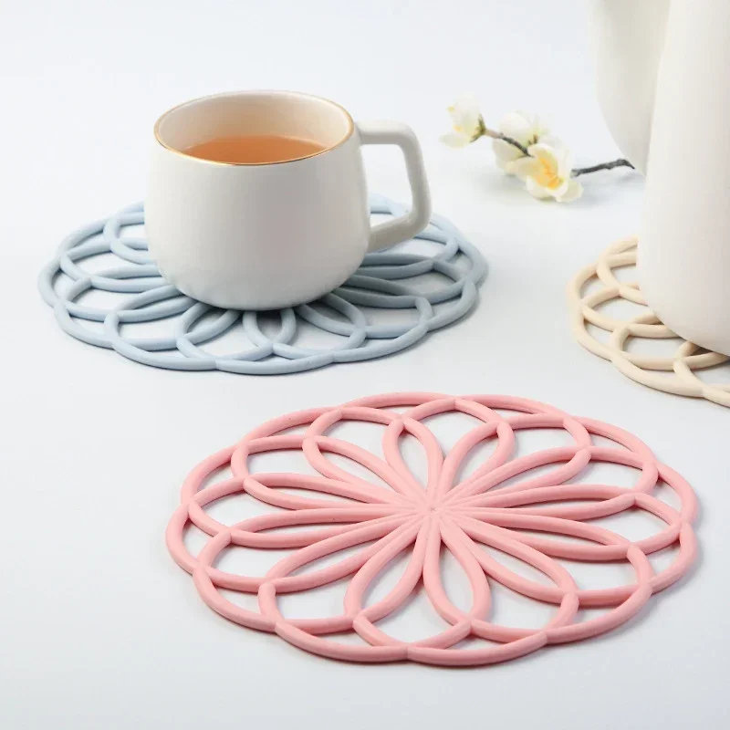 Rubber Trivet Mat Heat Insulating Hollow Flower Pot Pad Cup Coaster Pot Coaster Cup Coaster Silicone Cup Pad Table Accessories