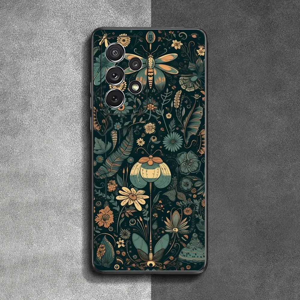 William Morris Strawberry Phone Case For Samsung S24,23,22,30,21,10,9,Ultra,Plus,Lite,FE,Soft Silicone Black Cover