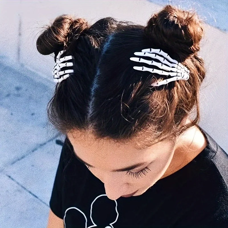 

Hot Skeleton Hand Hair Claw Clips,Gothic Bone Shaped Hair Grips for Women,Halloween Party Decoration,Role Play Costume Accessory