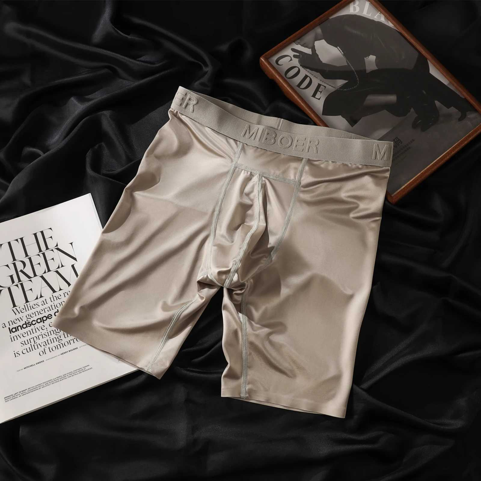 Lange Boxershorts für Herren, glänzende, glatte Satin-Unterwäsche mit U-förmigem, konvexem Taschen-Design, mittellange Boxershorts, breiter Bund, seidige Schlafbekleidung – Detail 7