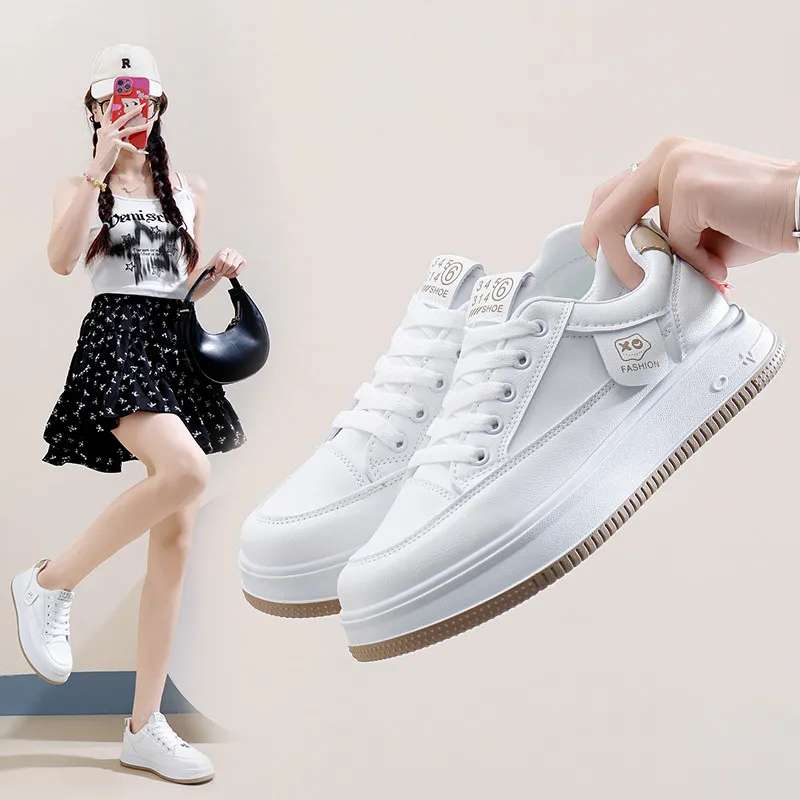 Sepatu Platform wanita musim panas, sepatu wanita mode Semua cocok musim gugur bakiak kecil 2024 musim panas baru sepatu putih kecil 2024 Fashion wanita musim gugur semua