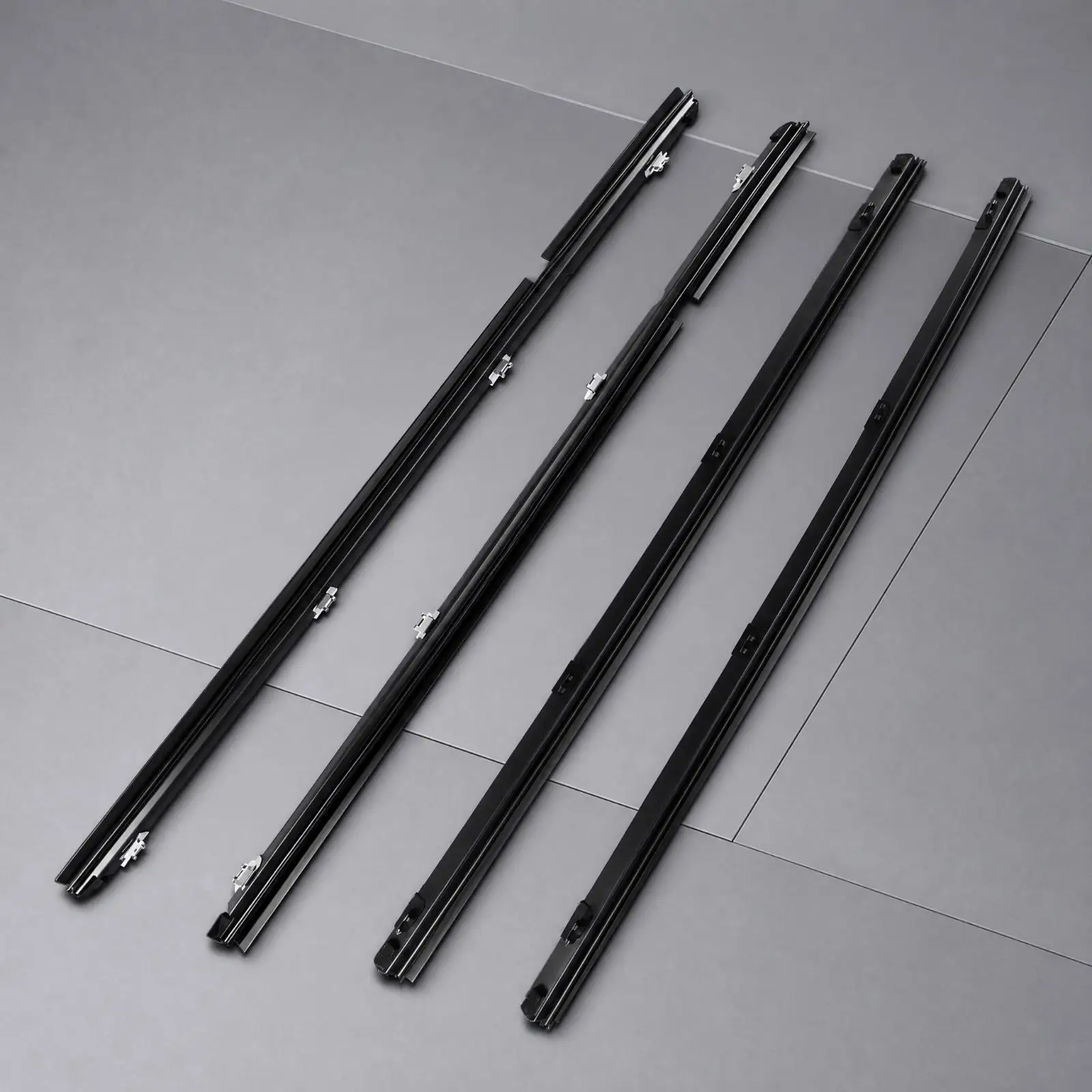4 Pieces Automotive Windshield Gasket Flexible Windshield Sealing Strip with Retaining Clips Window Weather Strip Retainer