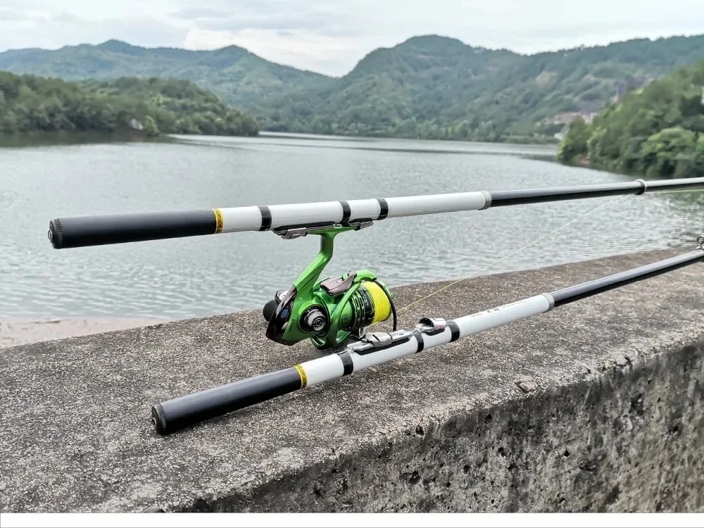 LK2073 3710 Canna rotante mini-telescopica portatile in fibra di carbonio per la pesca su roccia