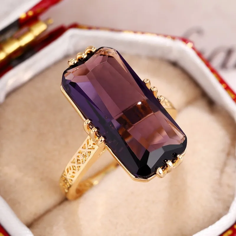 Huitan Wunderschöne Große Zirkonia Ringe Frauen für Jahrestag Party Mode Elegante Weibliche Ringe Gute Qualität Luxus Schmuck