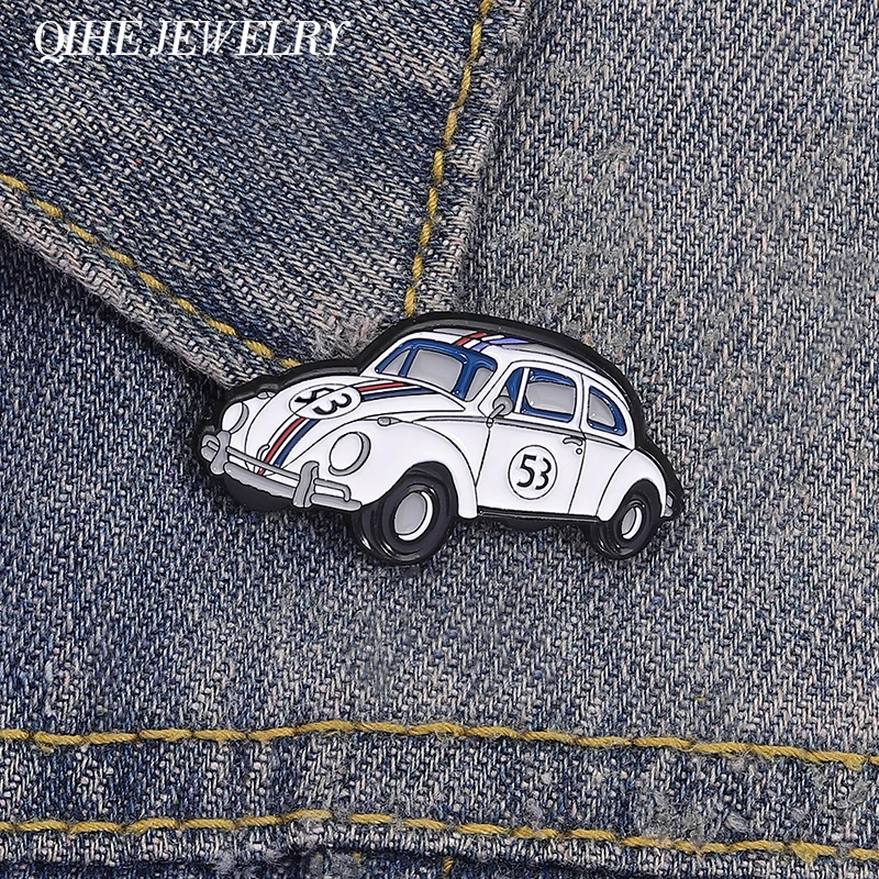 Vintage Race Car Brooch Enamel Pins Fantasy Movie Metal Brooches Clothes Lapel Badge Retro Jewelry Accessories Gifts for Friends