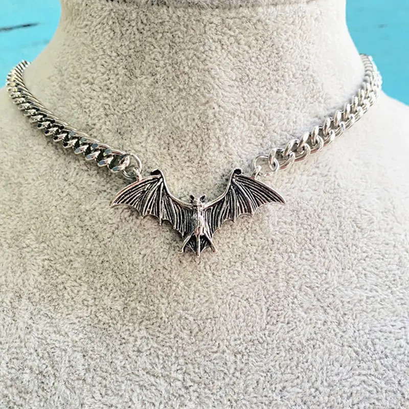 Gothic Jewelry Wholesale Grunge Rock Silver Plated Metal Choker Cuban Link Chain Wings Bat Pendant Necklace for Men Women