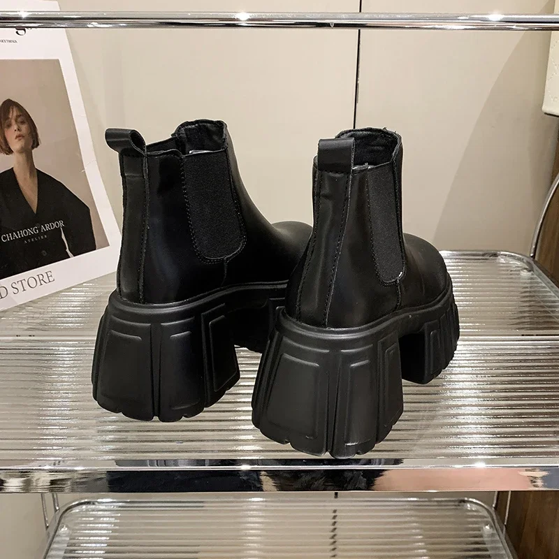 Bottes de rinçage épaisses en cuir pour femmes, bottillons de moto coordonnants, bottes à plateforme haute, optique astronomique, talons de 9cm, automne et hiver 2025