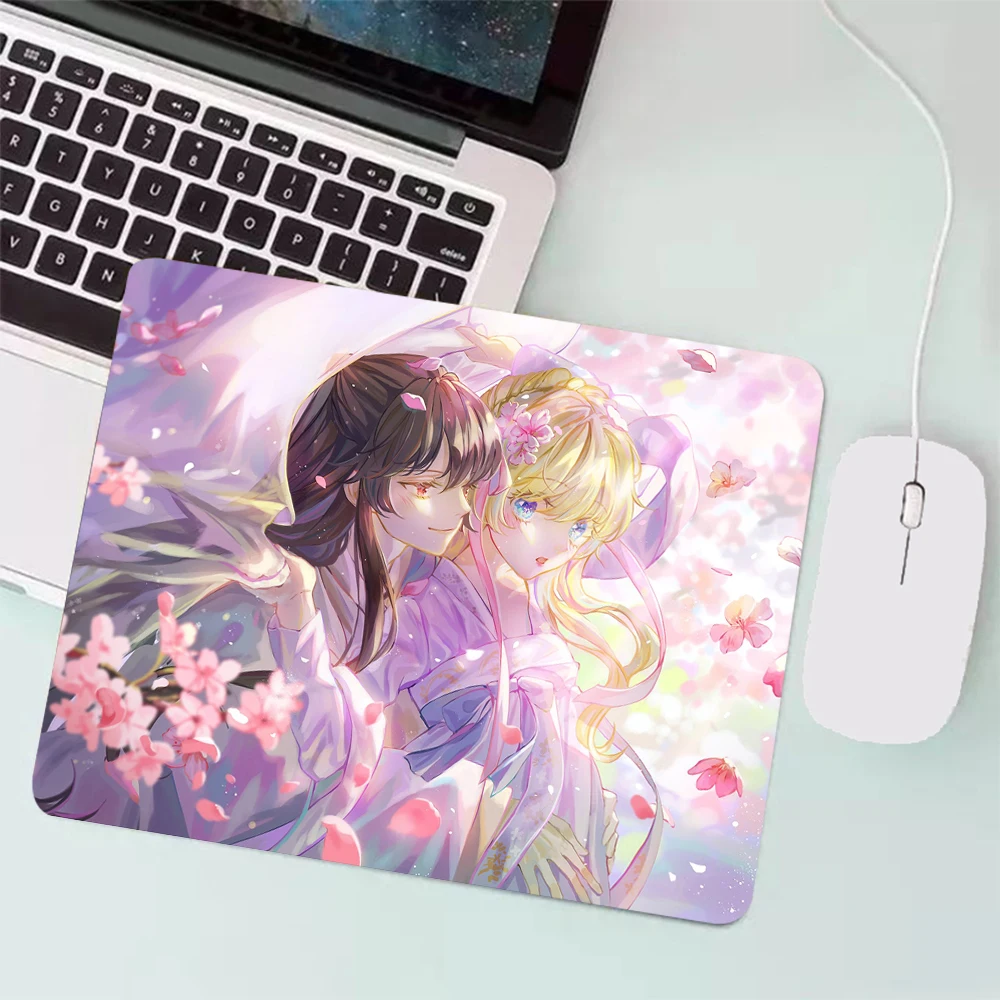 Who Made Me A Princess Small Gaming Mouse Pad PC Gamer Keyboard Mousepad XXL Computer Office Mouse Mat Laptop Mause pad Desk Mat