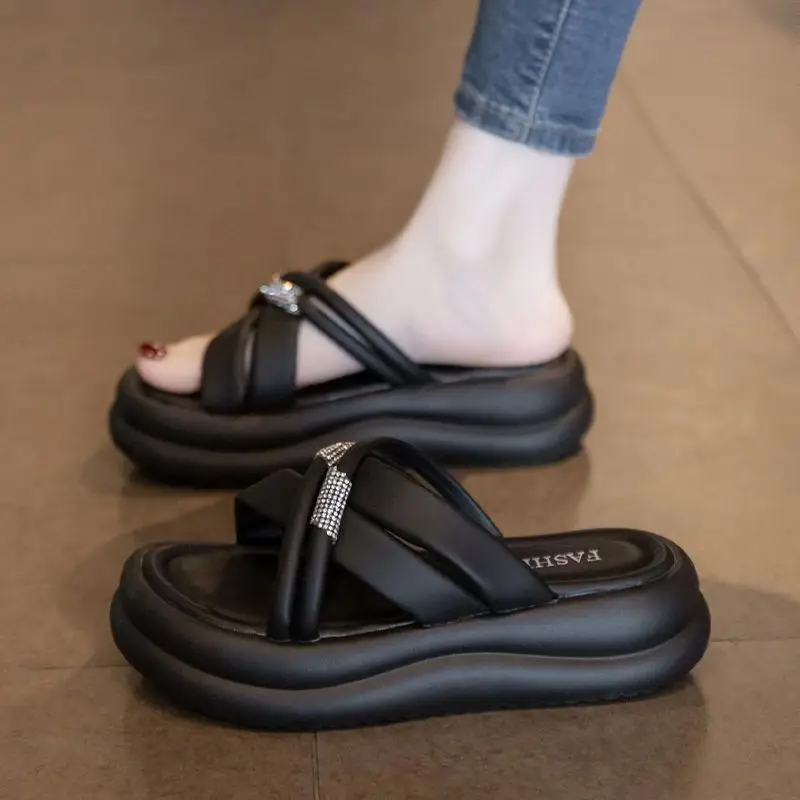 Women's Summer Outdoor Sandals Hot Sale of The Season New Korean Version Thick Heel Diamond Embellished Flat Slippers