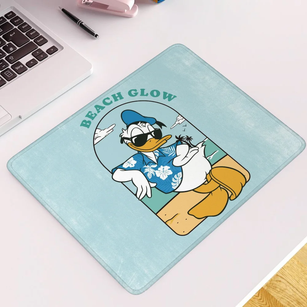 Pc Accessories Donald Duck Anime Mouse Pad Small Gaming Laptop Mousepad Company Rubber Mat Desk Accessory Gamer Girl Game Mats