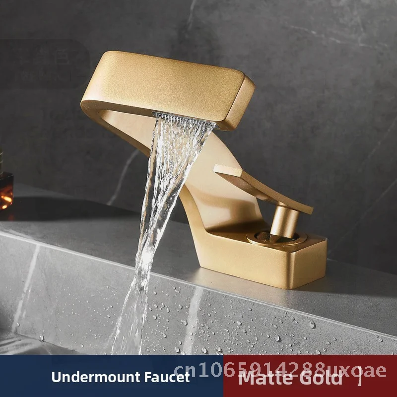 Luxury Golden Brass Basin Faucet Creative Waterfall Single Hole Modern Minimalist Design for Household Face Table Wash