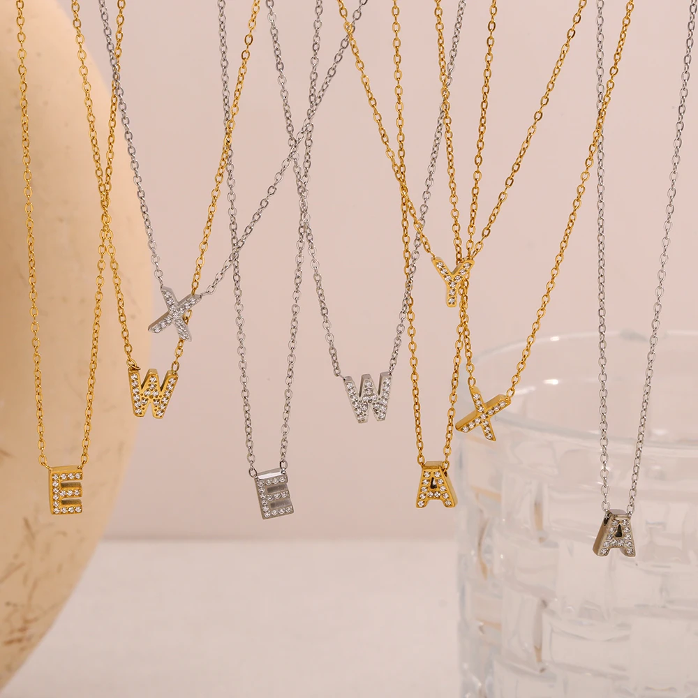 E.B.belle Glänzende Mini-Strass-Halskette mit 26 Buchstaben, 18 Karat vergoldeter Edelstahl, erstklassiger modischer Damen-Halsschmuck – Detail 2