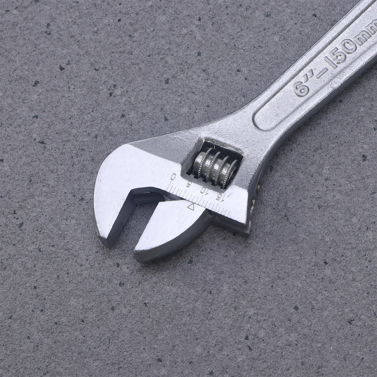 

Adjustable Wrench 150mm Multi-Function Universal Durable Practical Repair Tool for Mechanical Maintenance Household Car Framing