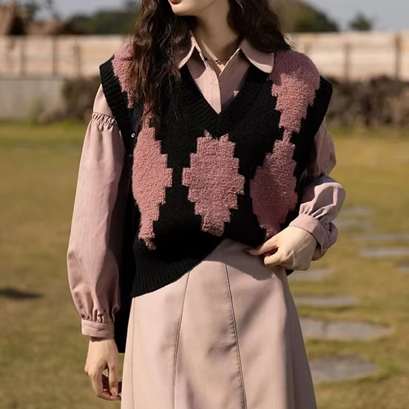 

Свободный свитер без рукавов с v-образным вырезом, милый женский топ на бретелях, новинка 2025 года, жилет с ромбовидным узором, повседневная осенне-зимняя вязаная женская одежда