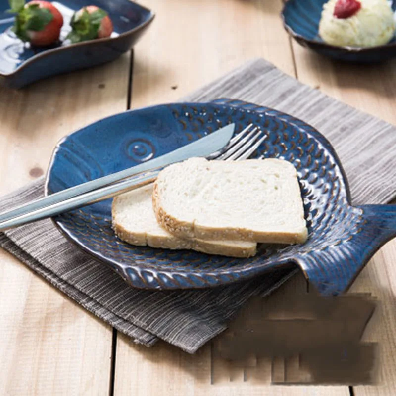 Japanese Retro Style Irregular Shaped Ceramic Ocean Tableware Fish Starfish Conch Flag Shaped Plate Household Tableware Dish