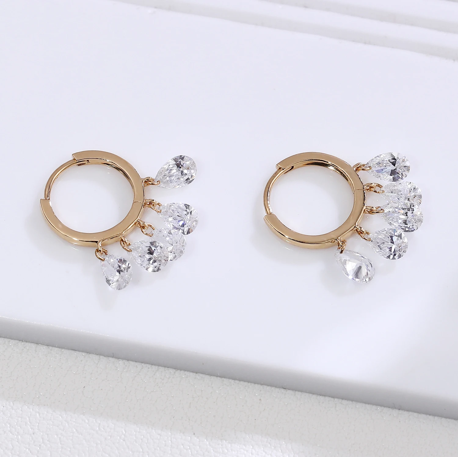 Provence Luxury Hoop drop earrings 18KGold Water Drop Lab Diamonds Wedding pear Huggie Earrings Fine jewelry Christmas Gifts