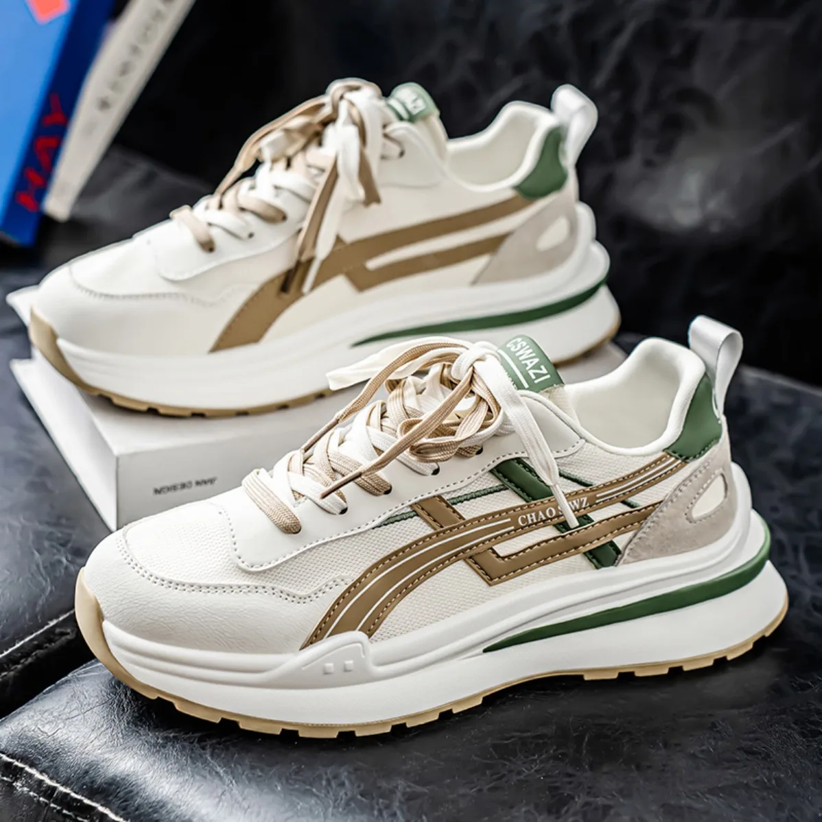 New Men Breathable Thick Sole Sneakers Soft Sole Comfortable Outdoor Running Shoes Casual Tennis Sports Shoes view 3