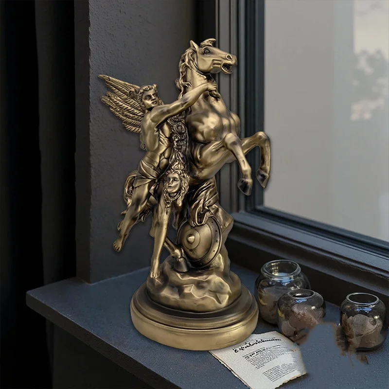 

Western ornaments luxurious decorations resin gold tabletop home decor European mythological figures sculptures handicrafts