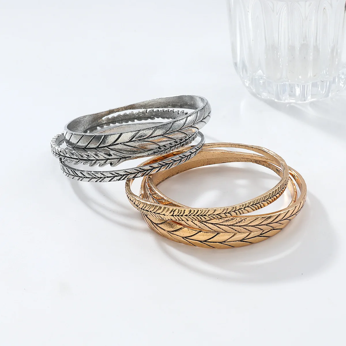 

ZAA Multilayer Vintage Leaf Textured Bangle Bracelet High Quality 2025 Trend Personality Women Holiday Party Jewelry Accessories