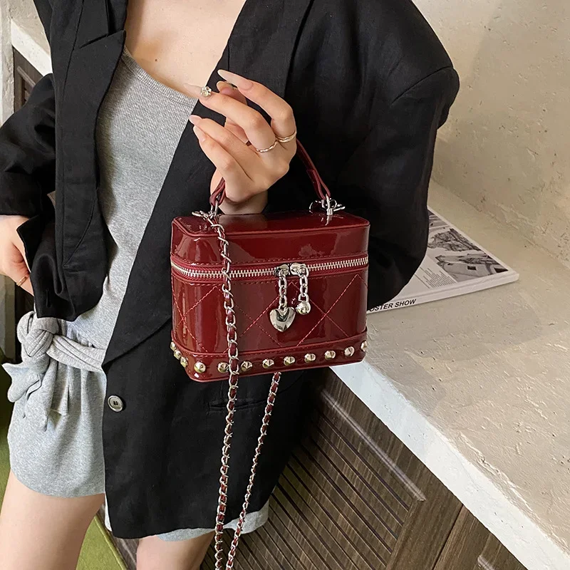 

Temperament Chain Handbag 2025 New Diamond Grid Versatile Box Bag High end Fashion Simple Mini Phone Bag Women Small Square Bag