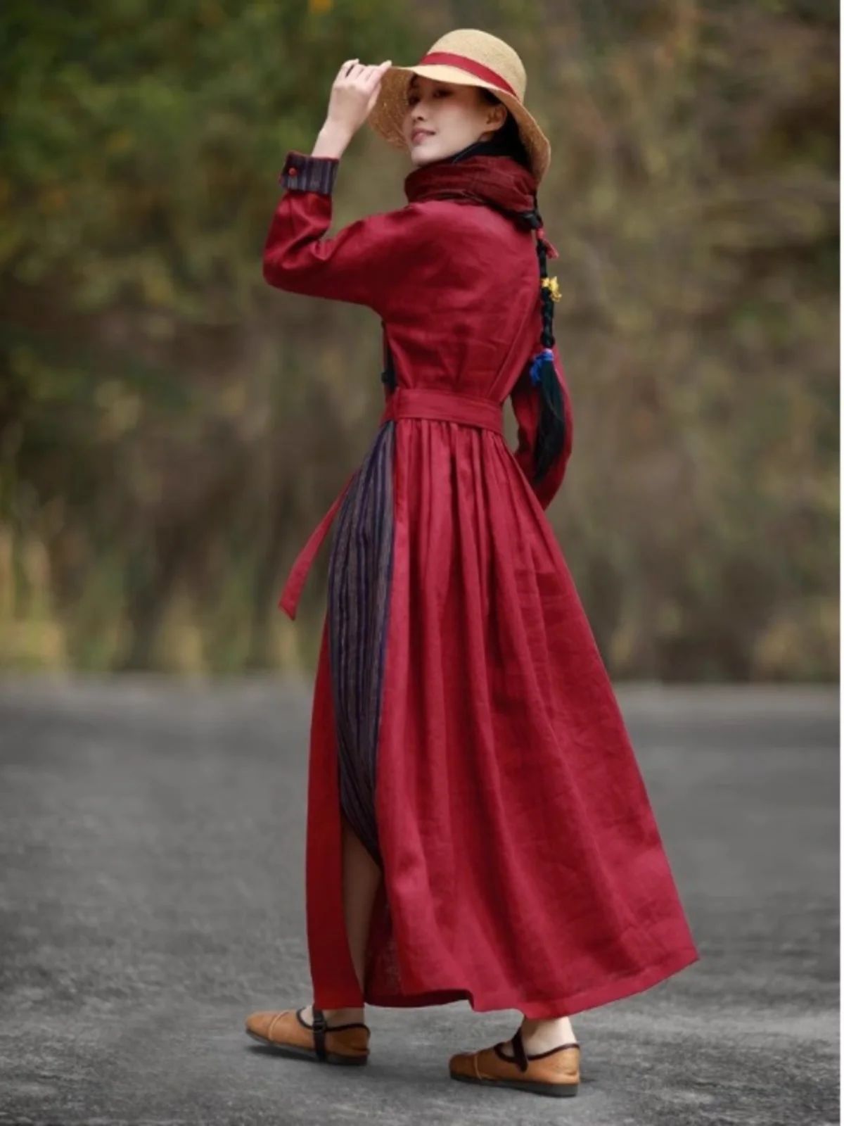 เสื้อผ้าฝ้ายลินินแขนยาวทรงเอสำหรับผู้หญิง ฤดูใบไม้ร่วง ลายบล็อกสี ดีไซน์วินเทจ แต่งกระดุม