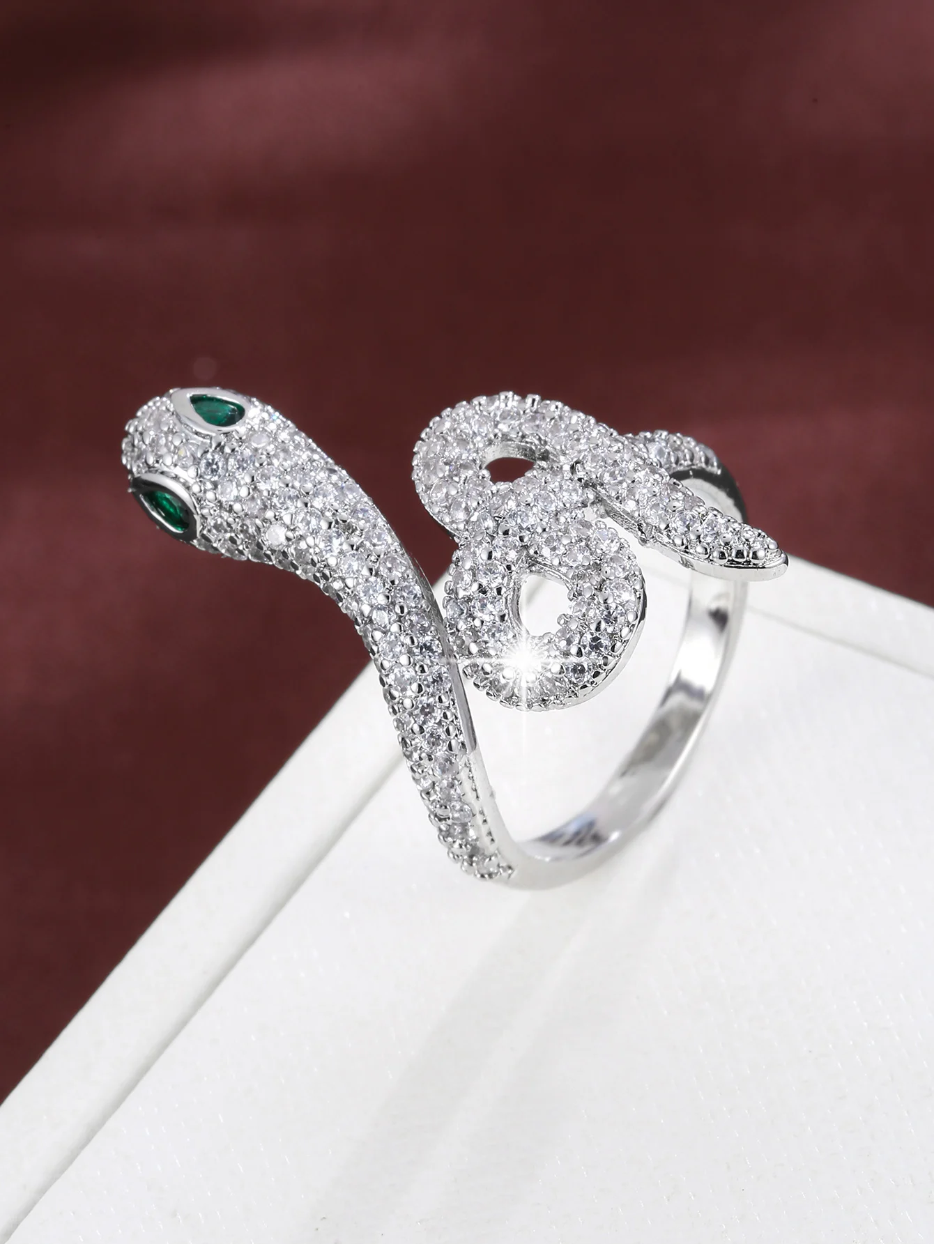 Trendy Snake-Shaped Linear Design Synthetic Zirconia Adjustable Women Ring For Banquets And Gifts A Jewelry Accessory