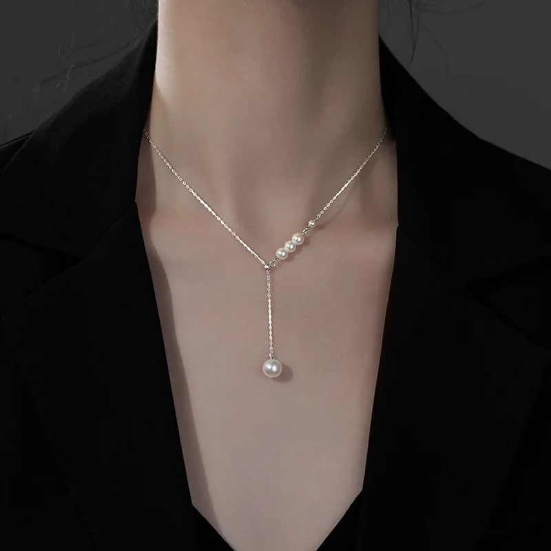 925 sterling silver geometric round pendant clavicle necklace for women — lightweight luxury sweater chain, electroplated finish