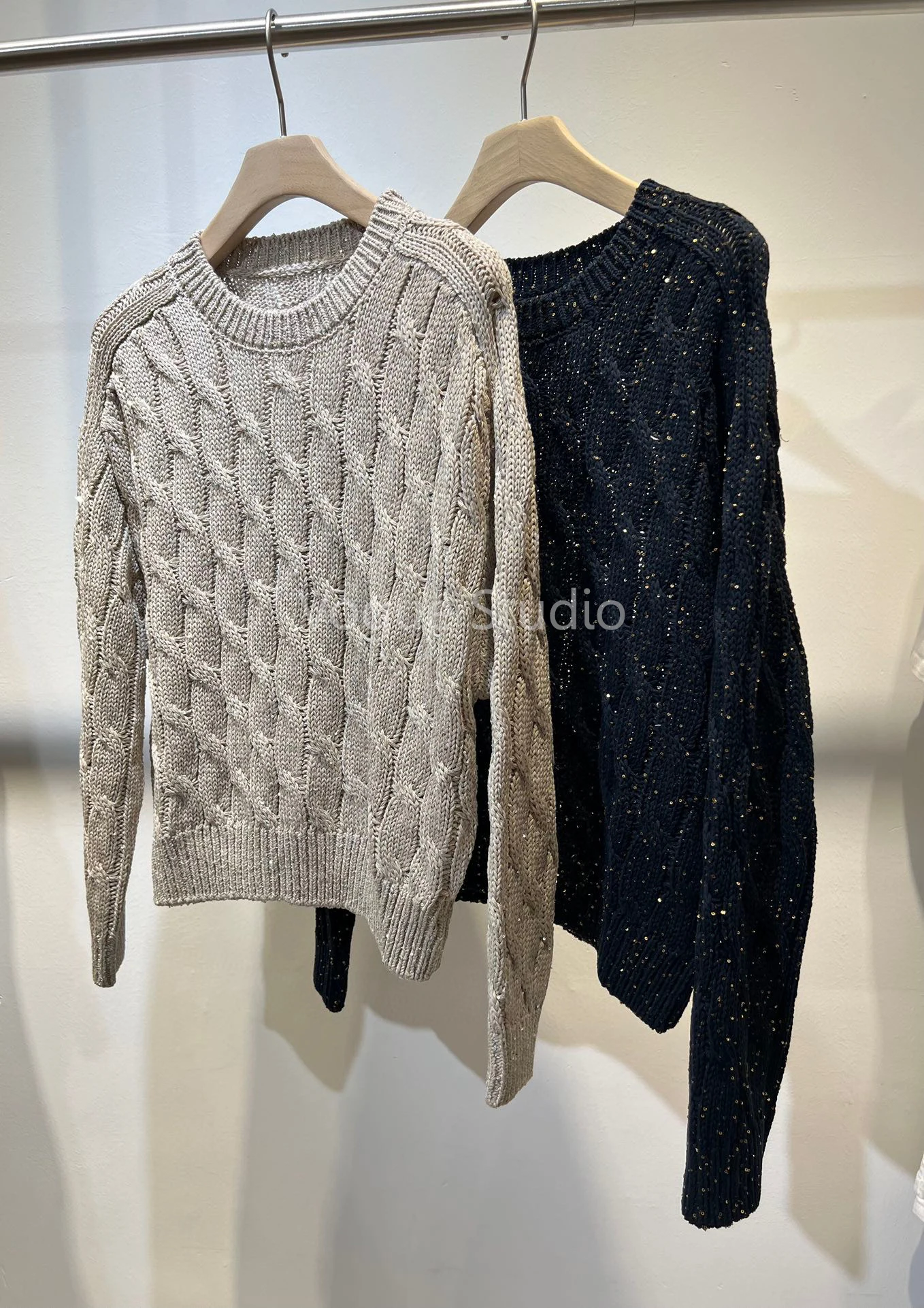 Summer casual sequinned knitted long sleeve sweater