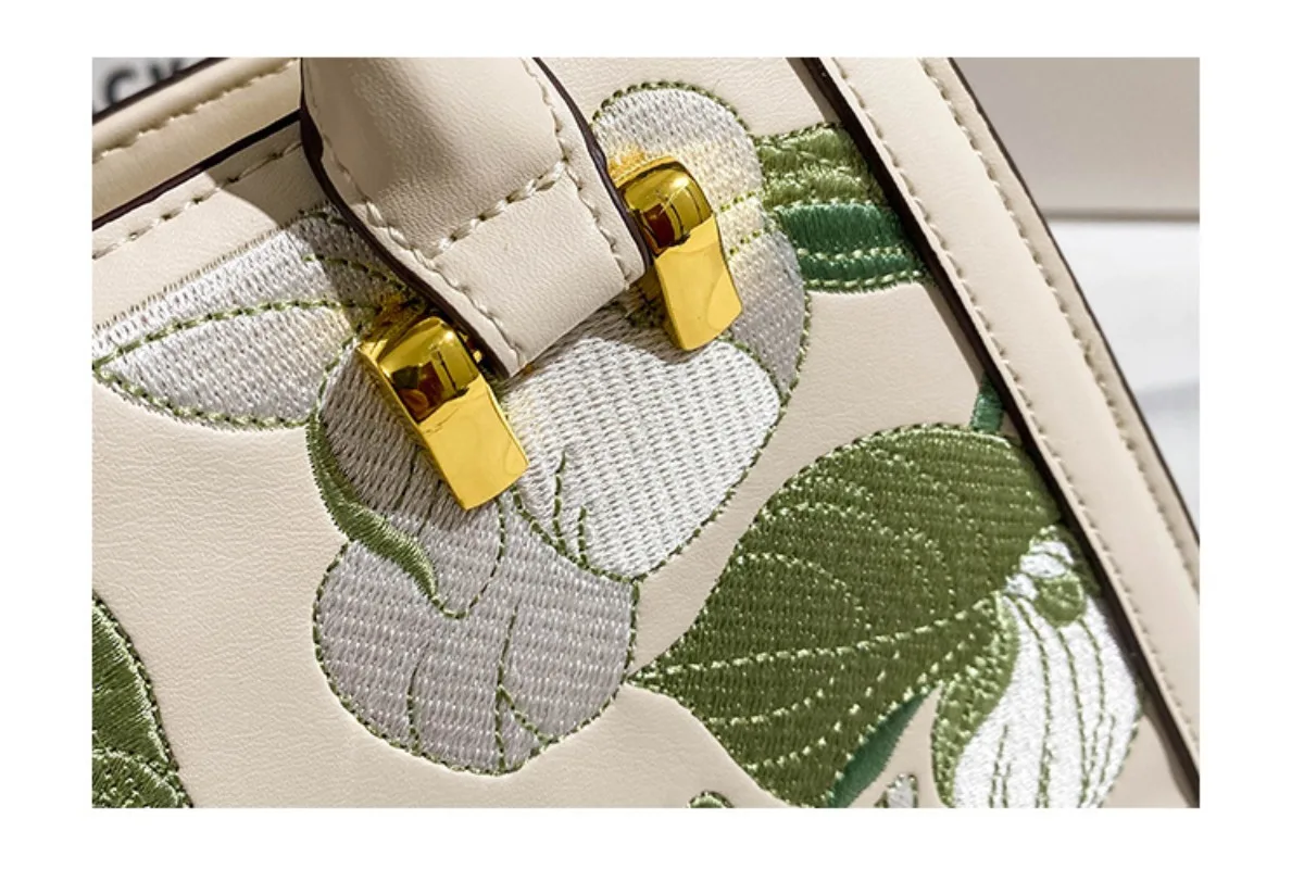 Vintage Embroidery Crossbody Bags Women 2024 Eleagnt Sweet Floral Hand Bag New Office Lady Autumn PU Shoulder Bag Bolso Сумка