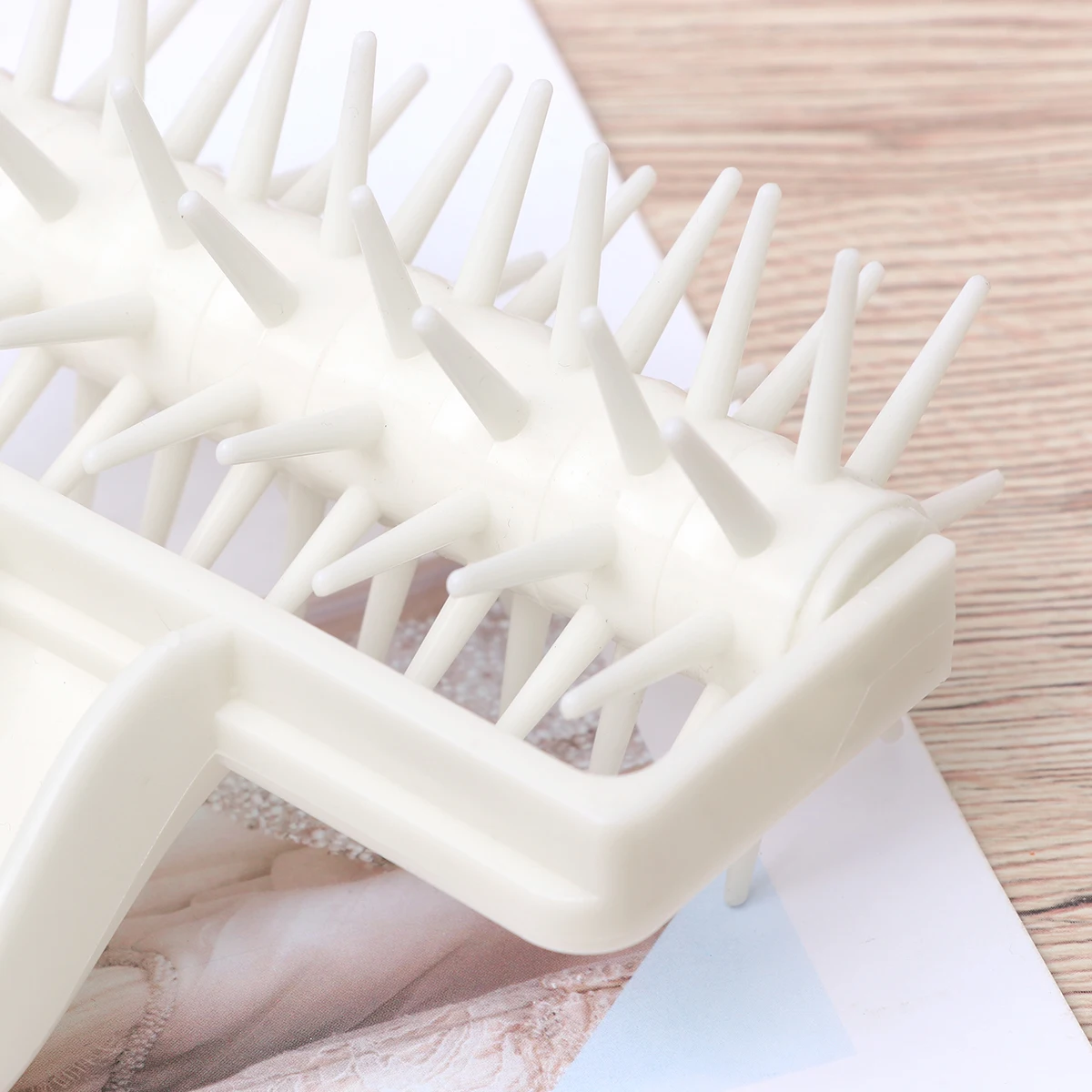 

Plastic Baking Spike Roller Pizza Dough Docker Easy Use Clean Prevent Blistering Consistent Crust Random Color