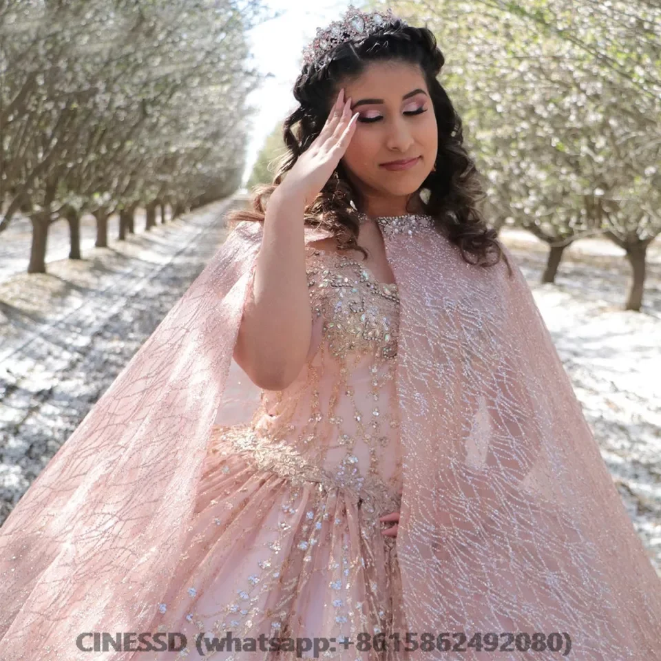 Vestido de quinceañera rosa brillante, vestido de baile con lentejuelas de cristal con capa con cuentas, corsé sin mangas para fiesta de 15 niñas dulces