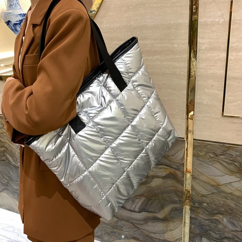 New Fashion Large Tote Padded Handbags Autumn Quilted Women Shoulder Bags Luxury PU Down Cotton Thread Crossbody Bag Winter Bag view 5