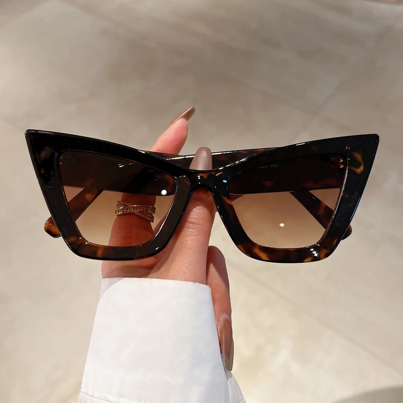 Vintage Cat Eye Sunglasses 2024 Fashion Oversized Butterfly Shape Shades Eyewear Luxury Brand Design UV400 Sun Glasses