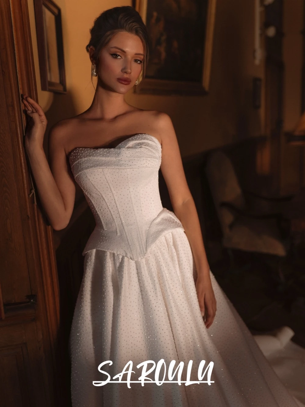 

Charming Pearls Corset Bodice Regal Wedding Dress Princess A Line Elegant Court Train Sleeveless Bridal Gown Customized