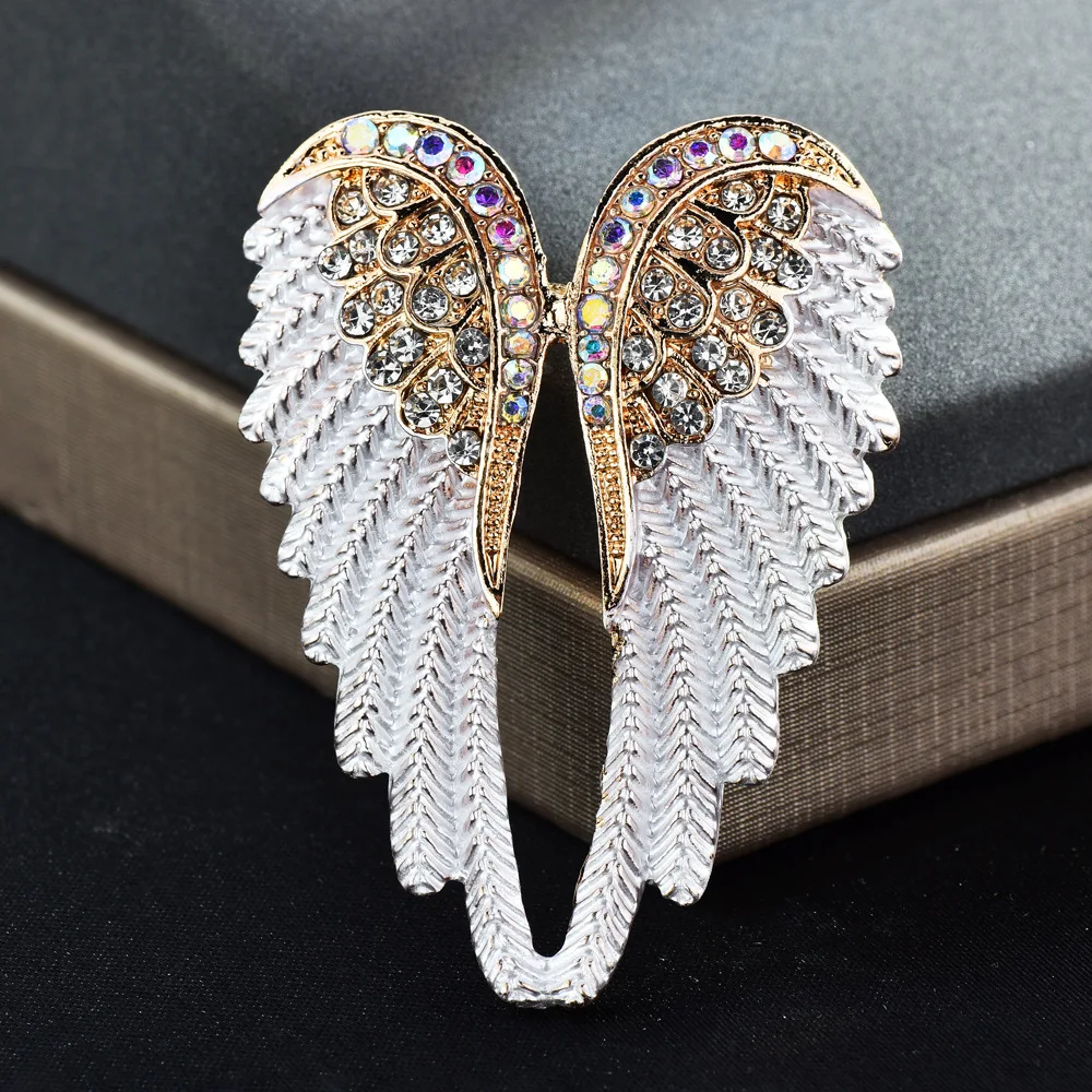 Funny Llegue Tarde Classic Rhinestone Angel Brooch 4-color Jewelry Gift Feather Pattern Costume Friends Enamel Pins 2025 Women