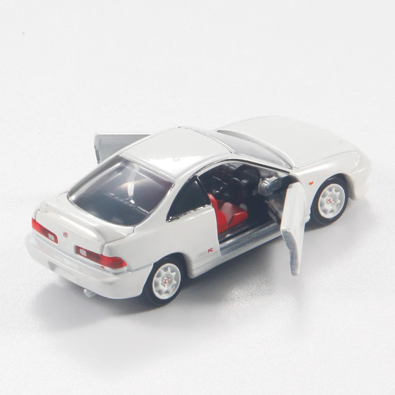 TAKARA TOMY Black Box diecast alloy car TP02 Honda INTEGRA TYPE R sports car, children's collection toys, gifts for children.