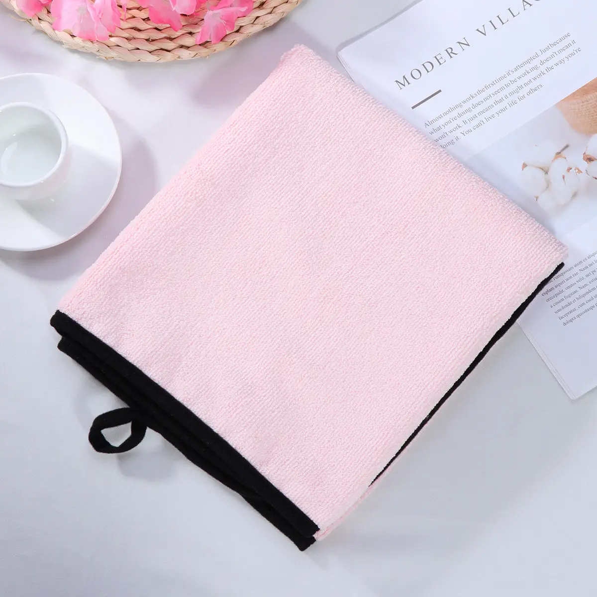 Dog Blanket Pet Bed Blanket for Cats Animals Double-Sided Superfine Fleece Comfortable Delicate Texture Protects Sofa Carpet
